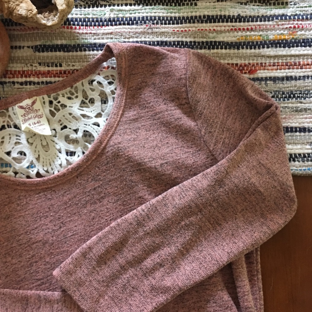 Quarter-Length Sleeved Top with Lace Detailing